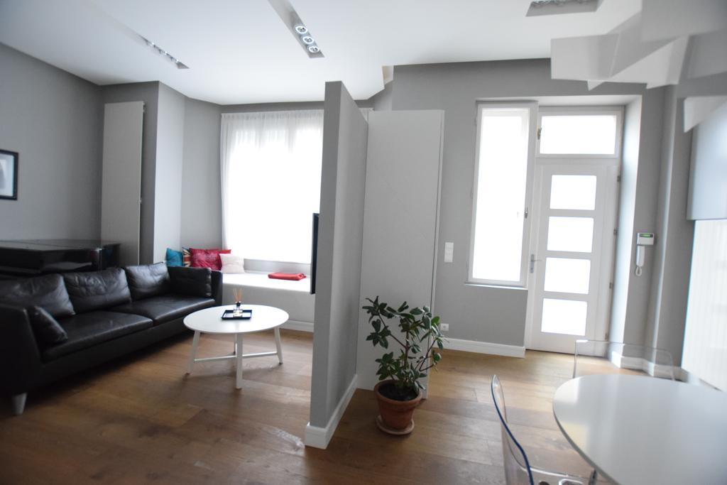 Luxury Apartment By Hi5 - Szervita Suite Budapest Extérieur photo