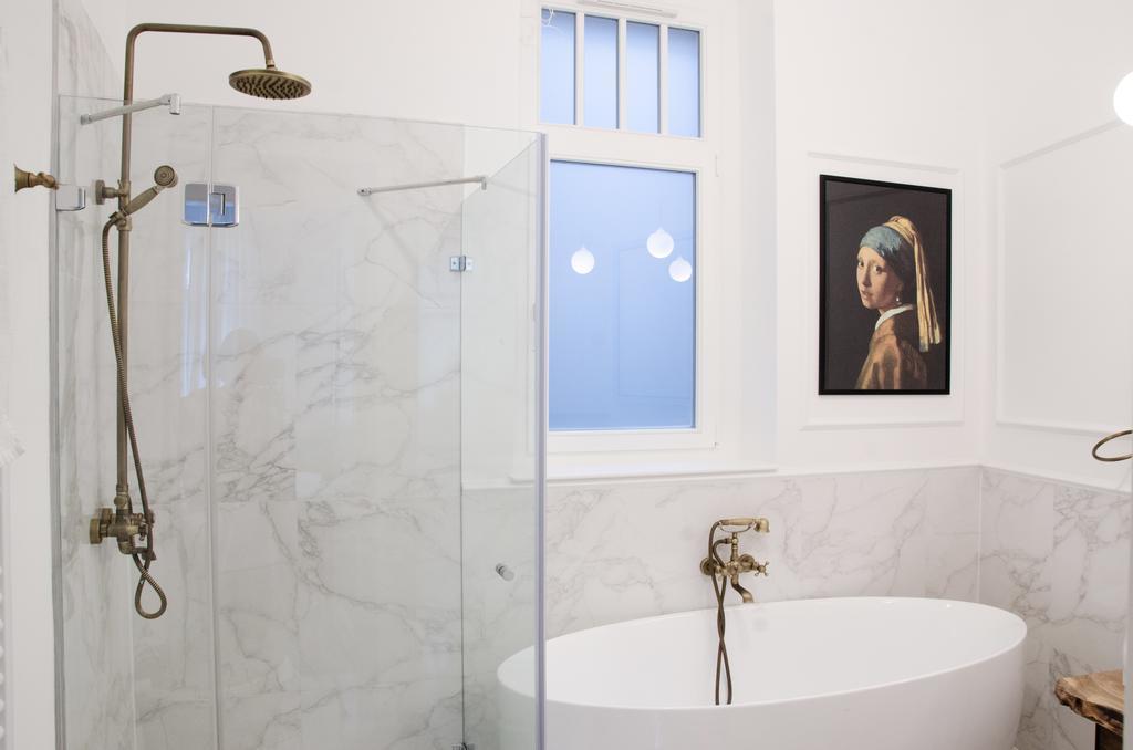 Luxury Apartment By Hi5 - Szervita Suite Budapest Extérieur photo
