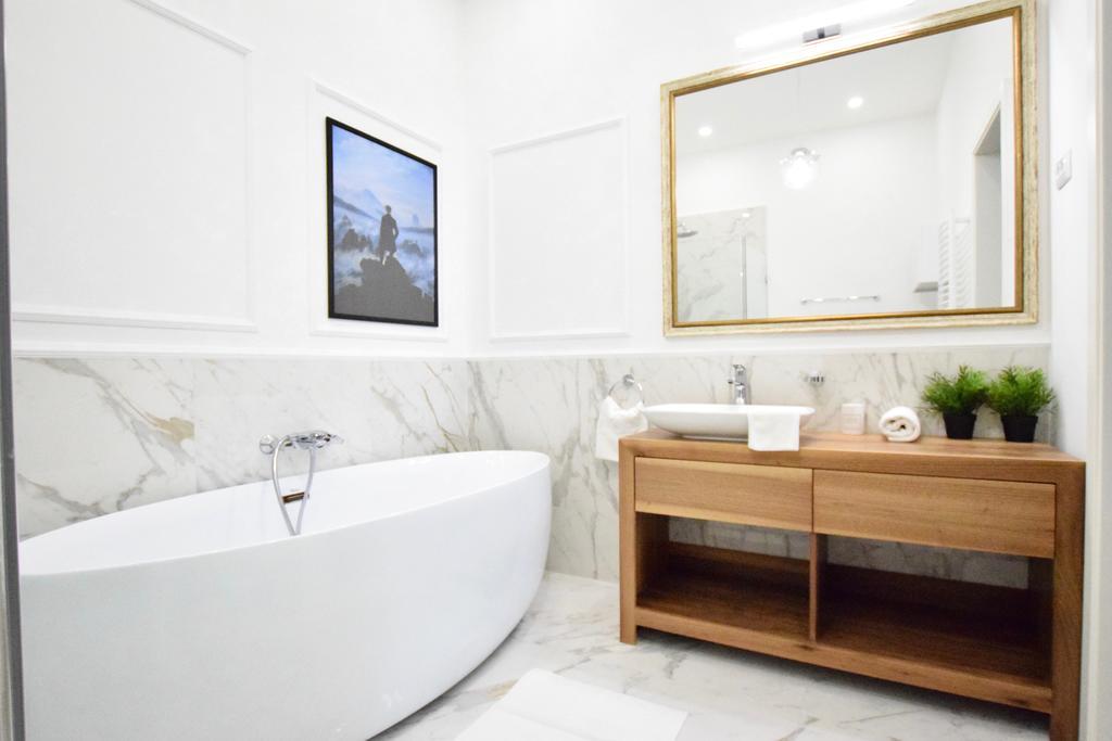 Luxury Apartment By Hi5 - Szervita Suite Budapest Extérieur photo