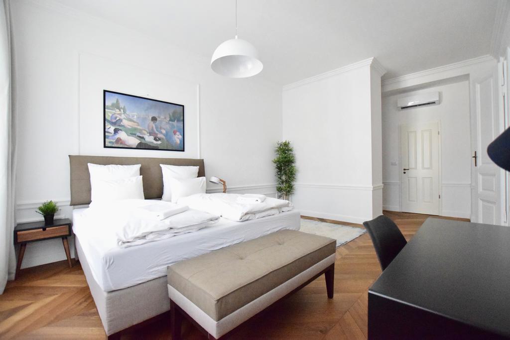 Luxury Apartment By Hi5 - Szervita Suite Budapest Extérieur photo