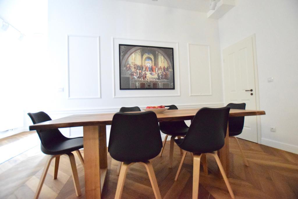 Luxury Apartment By Hi5 - Szervita Suite Budapest Extérieur photo
