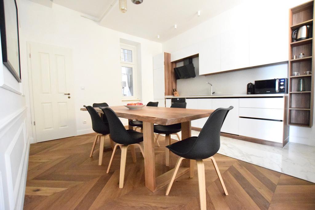 Luxury Apartment By Hi5 - Szervita Suite Budapest Extérieur photo