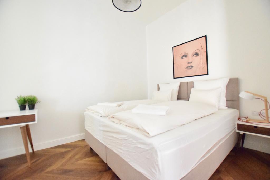 Luxury Apartment By Hi5 - Szervita Suite Budapest Extérieur photo